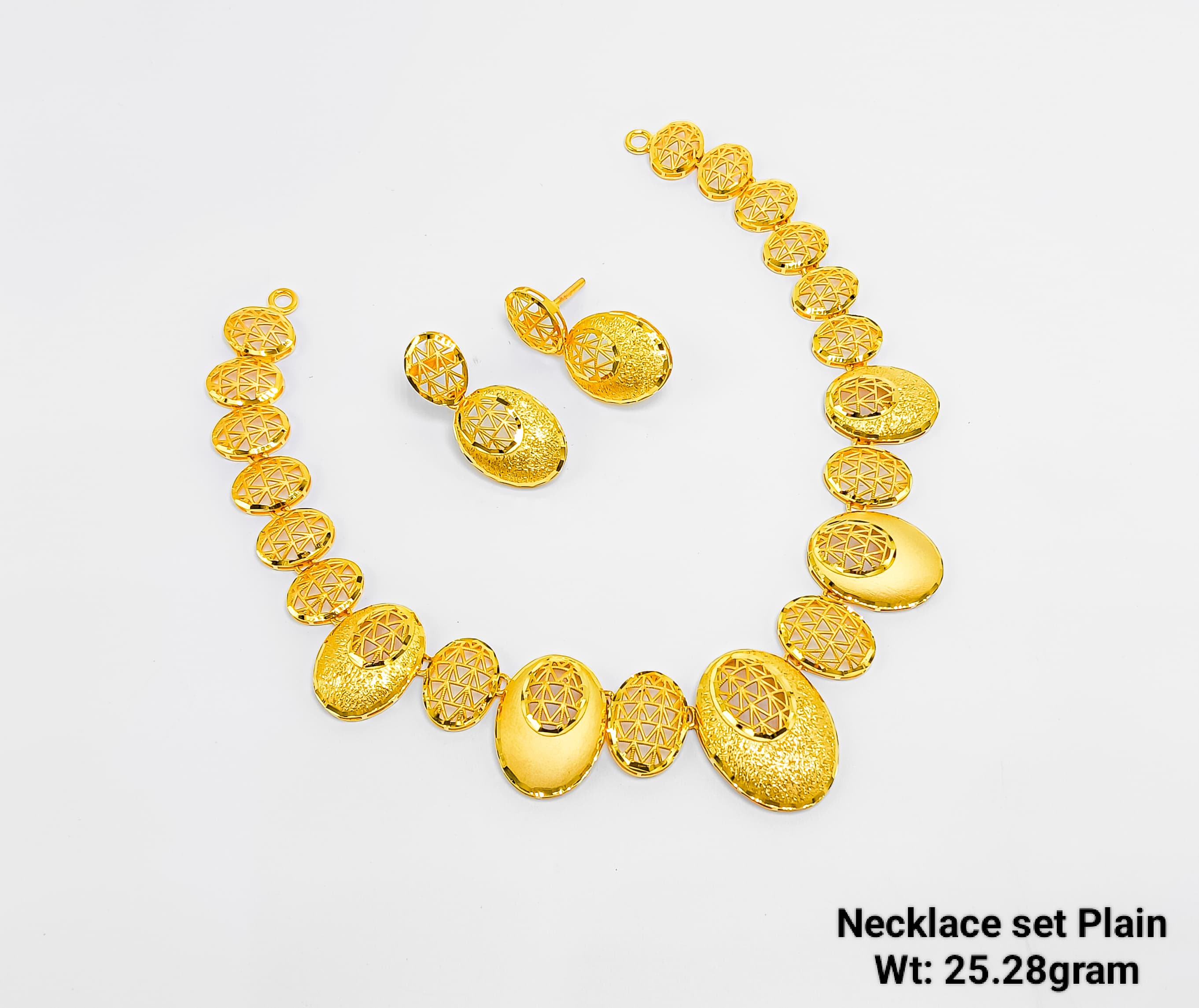 22K Gold Oval Plain Designer Necklace Set – 25.28 Grams